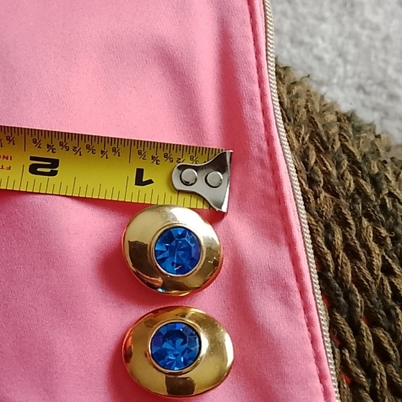 S.A.L Swarovski Signed Ravoli Blue Crystal Gold Clips Vintage - Picture 10 of 10